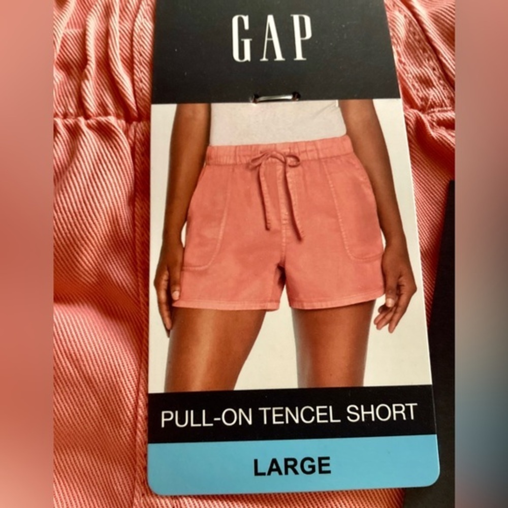 NWT! GAP Tencel Shorts Pull On 4 Pockets Strawberry Ice Large